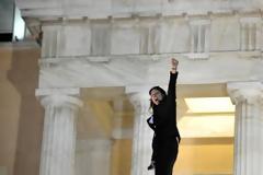 ΕΠΙΚΟ: Η Ζωή άρχισε ήδη τους πανηγυρισμούς [photo]