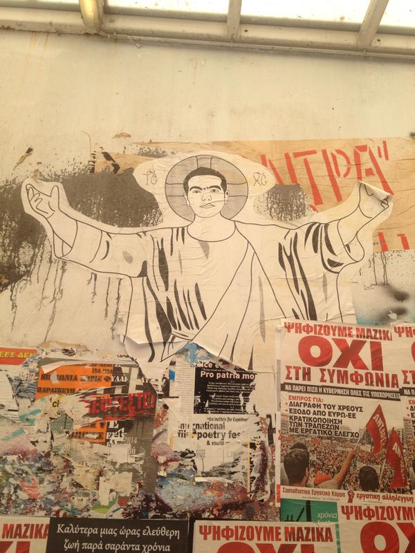 Ξένοι δημοσιογράφοι τουιτάρουν: «Ζωγράφισαν τον Τσίπρα σαν θεό σε εκλογικό κέντρο» [photo] - Φωτογραφία 2