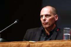 Βαρουφάκης: Αποχωρώ από το υπουργείο Οικονομικών - ΤΩΡΑ