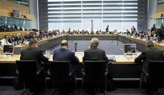 Guardian: Πώς θα αποπληρώσει η Ελλάδα την ΕΚΤ - Φωτογραφία 1