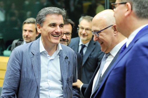 Τα χαμόγελα των υπουργών πριν το κρίσιμο Eurogroup - Φωτογραφία 1