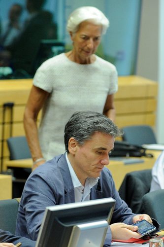 Τα χαμόγελα των υπουργών πριν το κρίσιμο Eurogroup - Φωτογραφία 4