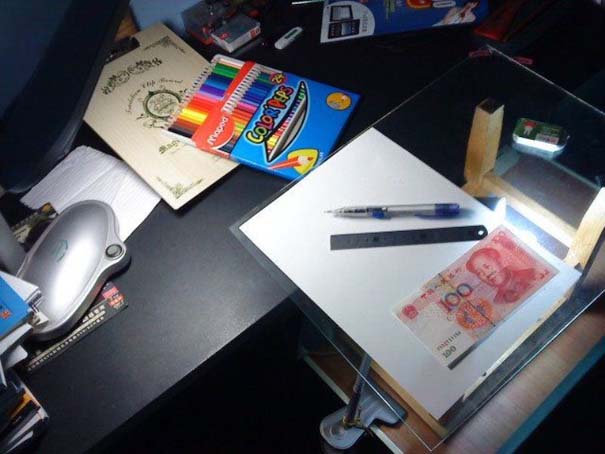 Ταλαντούχος καλλιτέχνης ζωγραφίζει πιστά αντίγραφα χαρτονομισμάτων... [photo] - Φωτογραφία 2