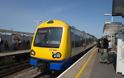Βρετανός κάτοχος iPhone συνελήφθη για ρευματοκλοπή σε τρένο - Φωτογραφία 2