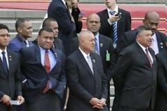 Πρωθυπουργός με γραβάτα και παραδοσιακή… φούστα [photo]