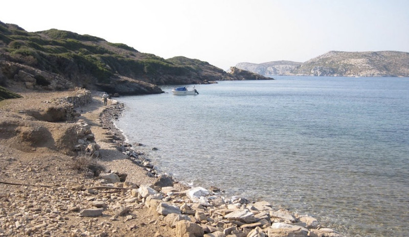 Το νησί στο Αιγαίο με τις τρεις αμμουδερές παραλίες και το ερειπωμένο σπίτι, που αγόρασε ο Τζόνι Ντεπ - Φωτογραφία 3