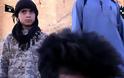 Σοκαριστικό: 12χρονο παιδί αποκεφαλίζει όμηρο του ISIS [photos] - Φωτογραφία 3