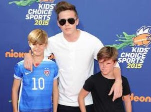 Brooklyn, Cruz και Romeo Beckham στα Kids' Choice Sport Awards - Φωτογραφία 1