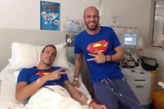 Βαγγέλης Μόρας: Όσα έγραψε λίγο πριν την κηδεία του αδερφού του στο Facebook [photos]