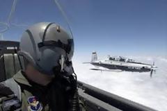 Το twitter «απογειώθηκε» με τον πιλότο του F-16 που «πήγε» σε τουρκικό ΑΤΜ  - ΔΕΙΤΕ μερικά από τα σχόλια