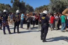 ΕΚΤΟΣ ΕΛΕΓΧΟΥ η περιοχή του Καρά Τεπέ Μυτιλήνης- Συνεχόμενες εξεγέρσεις μεταναστών  [photow] [video]