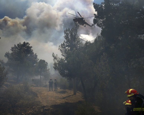 Ραγίζει καρδιές! Οι εικόνες καταστροφής από τον Υμηττό που κάνουν τον γύρο του κόσμου [photos] - Φωτογραφία 12