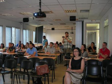 Πάτρα: Ξεκίνησε το 1ο θερινό σχολείο του ΕΑΠ - Θα διδάξουν Έλληνες και ξένοι καθηγητές - Φωτογραφία 2