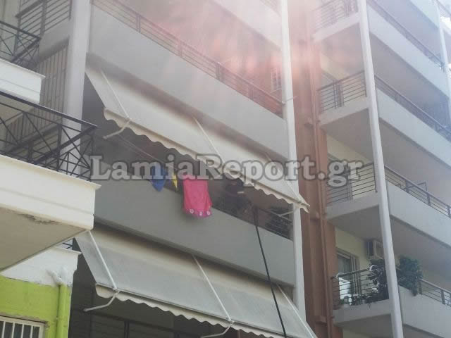 Πυρκαγιά σε διαμέρισμα στη Λαμία - Πρόλαβαν τα χειρότερα οι πυροσβέστες... - Φωτογραφία 3