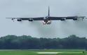 Το B-52 για πρώτη φορά στο Oshkosh AirVenture με μια εντυπωσιακή προσγείωση [video]