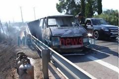 ΠΥΡΚΑΓΙΑ στο Κορωπί από διερχόμενο όχημα [photos]