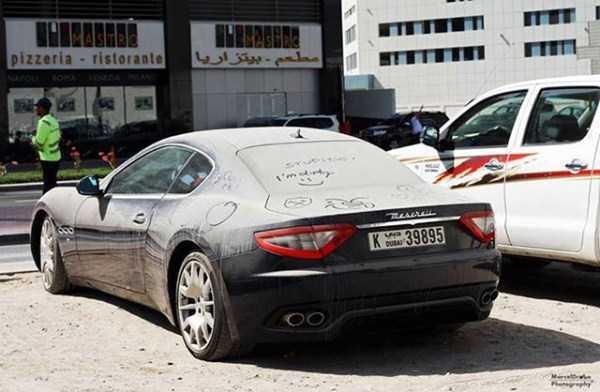 Ferrari, Porsche, Rolls Royce: Υπερπολυτελή αυτοκίνητα «σαπίζουν» στο Ντουμπάι [photos] - Φωτογραφία 10