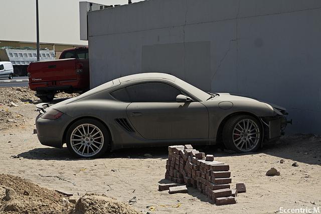 Ferrari, Porsche, Rolls Royce: Υπερπολυτελή αυτοκίνητα «σαπίζουν» στο Ντουμπάι [photos] - Φωτογραφία 7