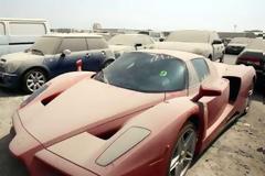 Ferrari, Porsche, Rolls Royce: Υπερπολυτελή αυτοκίνητα «σαπίζουν» στο Ντουμπάι [photos]