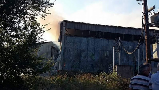 ΚΑΤΑΣΤΡΟΦΗ:  Πυρκαγιά εργοστασίου στην Αύρα Καλαμπάκας - Φωτογραφία 5