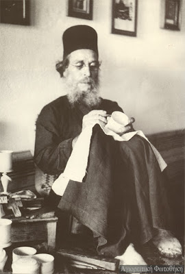 6822 - Μοναχός Κοσμάς Καυσοκαλυβίτης (1874 – 24 Ιουλίου 1952) - Φωτογραφία 2