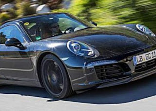 Η ανανεωμένη Porsche 911 χωρίς καμουφλάζ σε δοκιμές στη Νότια Αφρική - Φωτογραφία 1