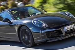 Η ανανεωμένη Porsche 911 χωρίς καμουφλάζ σε δοκιμές στη Νότια Αφρική