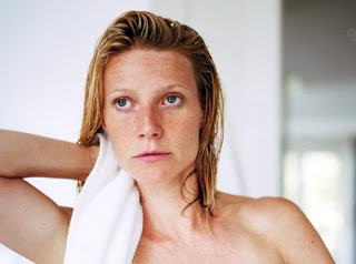 Ασκήσεις… ούρησης στο ντους προτείνει η Gwyneth Paltrow - Φωτογραφία 1