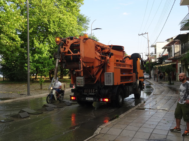 Το ισχυρό μπουρίνι,άφησε πίσω του ανοιχτές πληγές στα Γιάννενα [photos] - Φωτογραφία 12