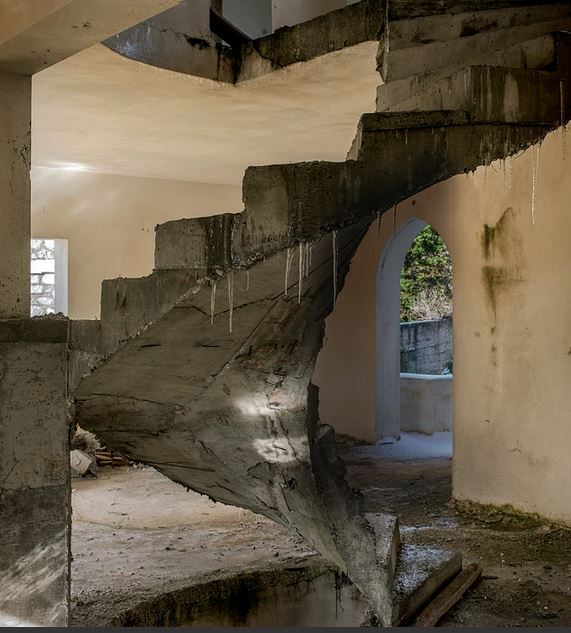 Guardian: Αφιέρωμα στις οικοδομές - φαντάσματα στην Αθήνα - Φωτογραφία 3