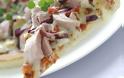 Η συνταγή της ημέρας: Μεσογειακή πίτσα με τόνο