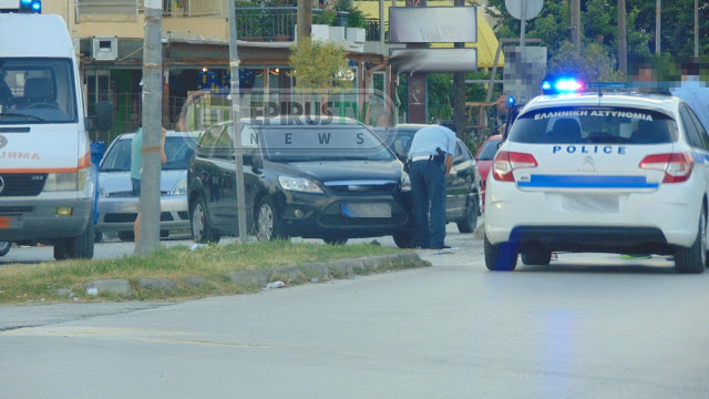 ΠΡΙΝ ΛΙΓΟ: Αναστάτωση απο τη σύγκρουση Ι.Χ με δίκυκλο [photos] - Φωτογραφία 3