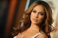 Η Jennifer Lopez έρχεται και προκαλεί ταραχή... [photos]