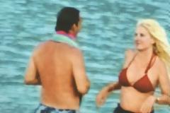 Έχει ξεφύγει η κατάσταση - Δε κρατιούνται ούτε στην παραλία Μενεγάκη - Ματέο... [photo]