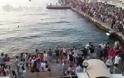 Όλα τα Χανιά μια αγκαλιά χόρεψαν συρτάκι στο Παλιό Λιμάνι [photo] [video] - Φωτογραφία 5