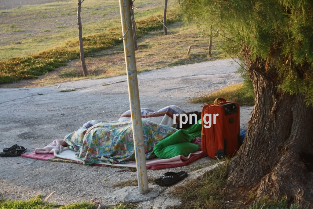 Παραλία Ραφήνας : Εικόνες που σοκάρουν [photos] - Φωτογραφία 2