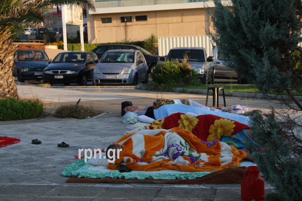 Παραλία Ραφήνας : Εικόνες που σοκάρουν [photos] - Φωτογραφία 4