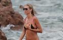 Heidi Klum: Με κορμί και... συμπεριφορά 20άρας - Τα «καυτά» φιλιά στην παραλία - Φωτογραφία 10