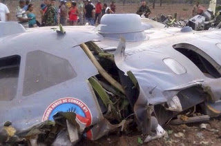 11 νεκροί σε συντριβή αεροσκάφους της Πολεμικής Αεροπορίας στην Κολομβία - Φωτογραφία 1