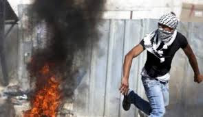 Υπέκυψε στα τραύματά του ο έφηβος Παλαιστίνιος από τις χθεσινές συγκρούσεις - Φωτογραφία 1