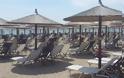 Λουόμενοι πιάστηκαν στα χέρια με ιδιοκτήτη beach bar στη Χαλκιδική