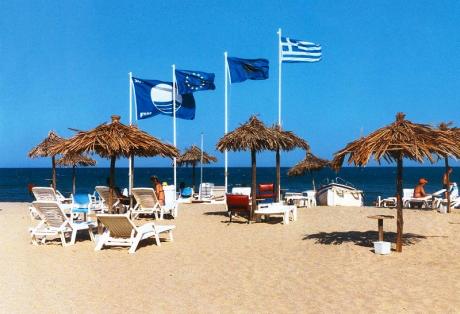 Τρεις βραβευμένες παραλίες μόλις έχασαν τη Γαλάζια Σημαία τους - Φωτογραφία 1