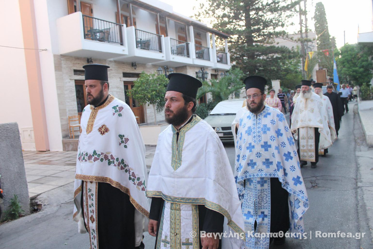 Υποδοχή της λάρνακας του Αγίου Σάββα εν Καλύμνω (ΦΩΤΟ) - Φωτογραφία 15