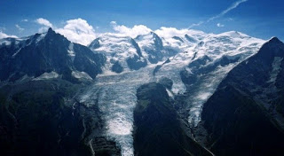 Λευκό Όρος: Η Google τιμά τη 229η επέτειο από την πρώτη ανάβαση στο Mont Blanc - Φωτογραφία 1