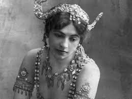 Mata Hari: Ο θρύλος της εξωτικής χορεύτριας που έγινε κατάσκοπος [photos] - Φωτογραφία 1