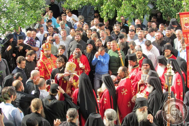 6913 - Φωτογραφίες από την σημερινή πανήγυρη στο Ρωσικό Μοναστήρι του Αγίου Παντελεήμονα στο Άγιο Όρος - Φωτογραφία 3