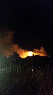 Οι παράξενες και επικίνδυνες βραδυνές φωτιές στην Πάρνηθα - Φωτογραφία 1