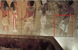 Είναι η Νεφερτίτη στον τάφο του Τουταγχαμών; Νέες ανασκαφές αποκαλύπτουν - Φωτογραφία 1