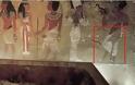 Είναι η Νεφερτίτη στον τάφο του Τουταγχαμών; Νέες ανασκαφές αποκαλύπτουν