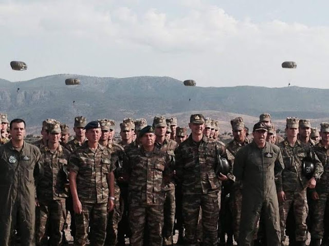 Απονομή Πτυχίων και Πτερύγων Αλεξιπτωτιστού σε Ευέλπιδες - Φωτογραφία 10